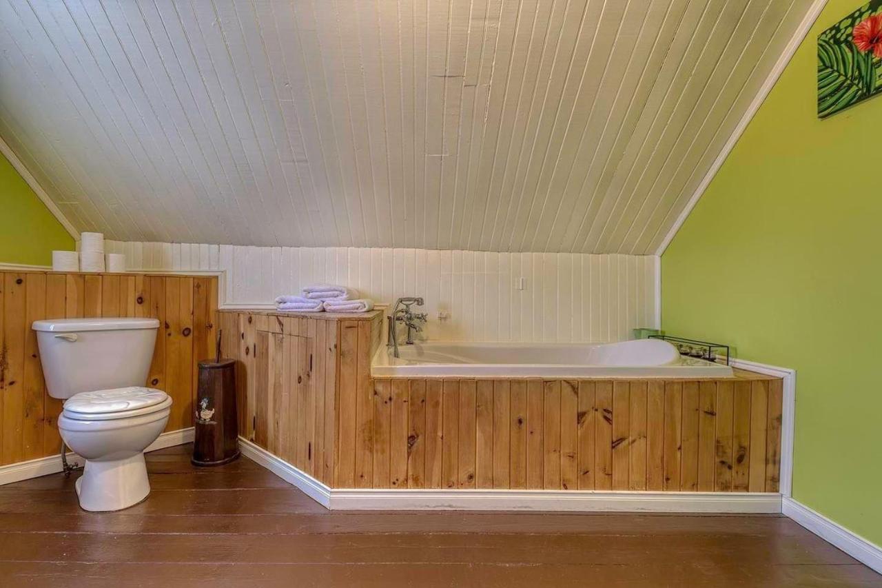 Вілла Chalet Centenaire Mauricie Saint Roch de Mekinac Екстер'єр фото